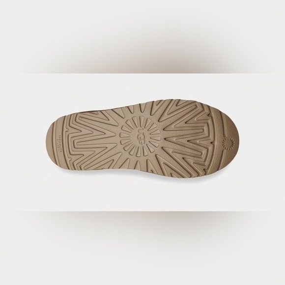 NWOB - Ugg Classic Solene Tall Knit Boots Size 8 - Picture 5 of 7